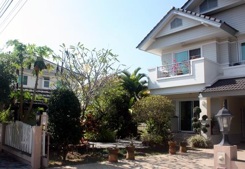 บ้านสองชั้น 4 ห้องนอน